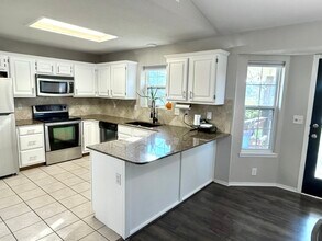 421 South Stoney Point Street in Wichita, KS - Building Photo - Building Photo