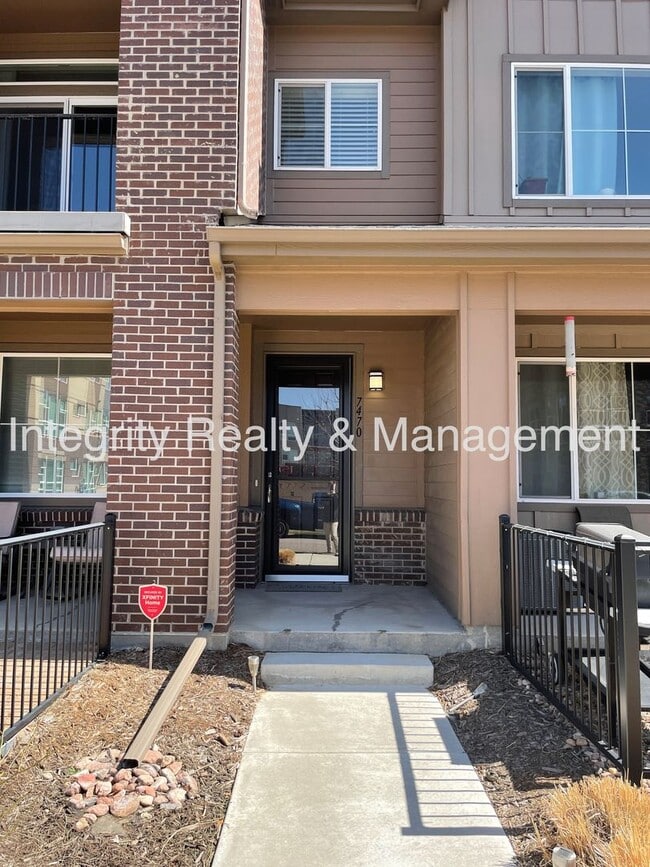 7470 S Logan St in Littleton, CO - Building Photo - Building Photo