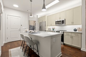 Cortland Peachtree Battle in Atlanta, GA - Building Photo - Building Photo
