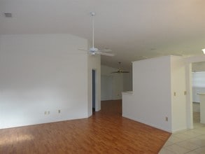 1736 Terra Cota Ct in Orlando, FL - Foto de edificio - Building Photo