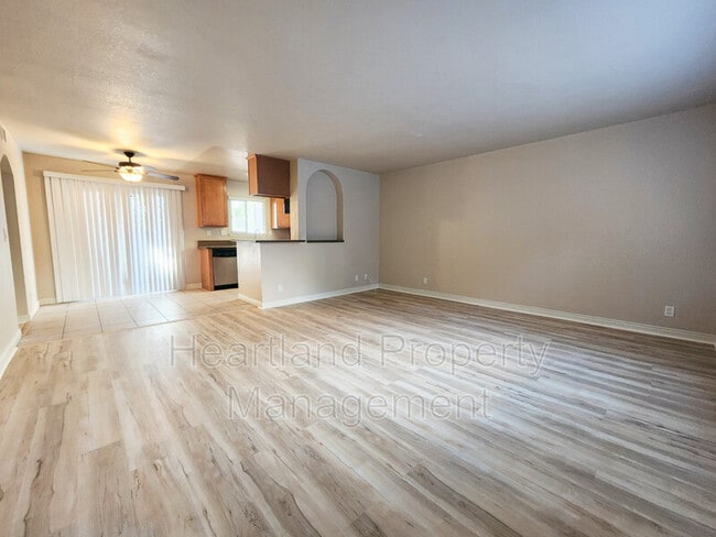 1000 Estes St in El Cajon, CA - Building Photo - Building Photo