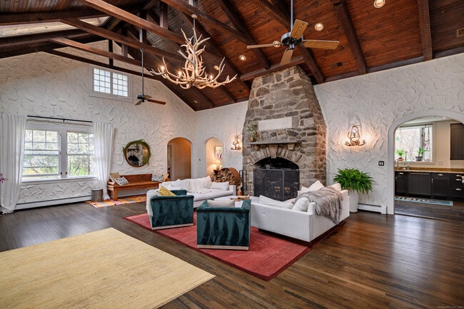 property at 58 Woodchuck Ln