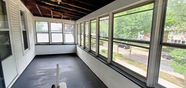 2309 Fillmore St NE in Minneapolis, MN - Building Photo - Building Photo