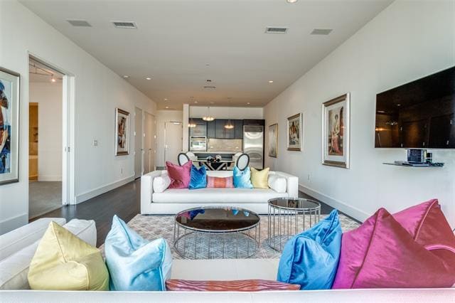 property at 2200 Victory Ave