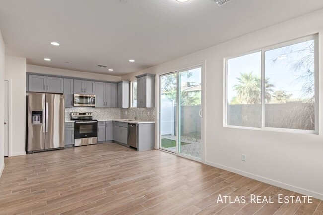 property at 3010 E Yale St