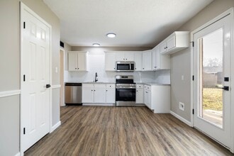 1105 Brentwood Dr in Greenwood, AR - Building Photo - Building Photo