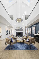 Avia Apartments on College Blvd (Overland Park) in Overland Park, KS - Building Photo