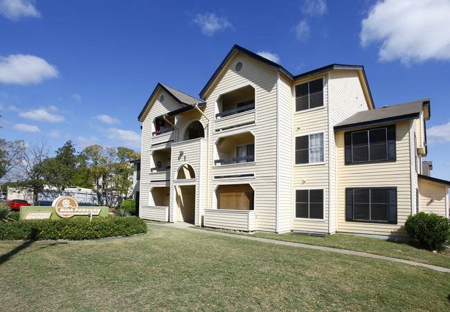 Hill Country in San Marcos, TX - Building Photo - Building Photo