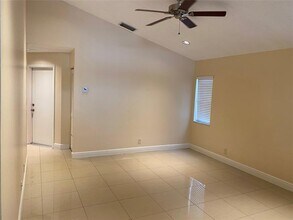 767 Stanton Dr in Weston, FL - Building Photo - Building Photo