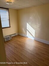 709 Main St in Avoca, PA - Building Photo - Building Photo