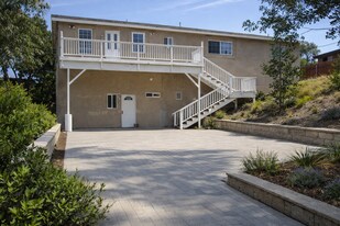 5115 Reservoir Dr in San Diego, CA - Building Photo