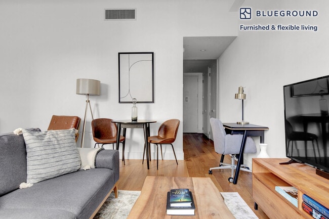 53 Park Pl in New York, NY - Building Photo - Building Photo