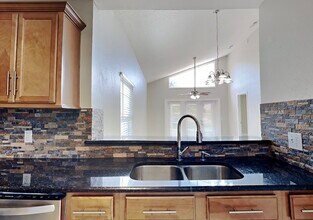 1424 Liz Ln in Kissimmee, FL - Building Photo - Building Photo