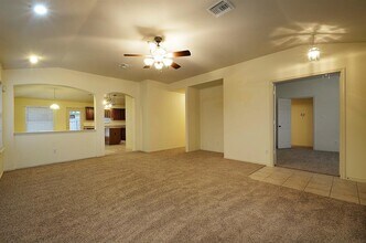 1109 Fossil Cove in Round Rock, TX - Building Photo - Building Photo