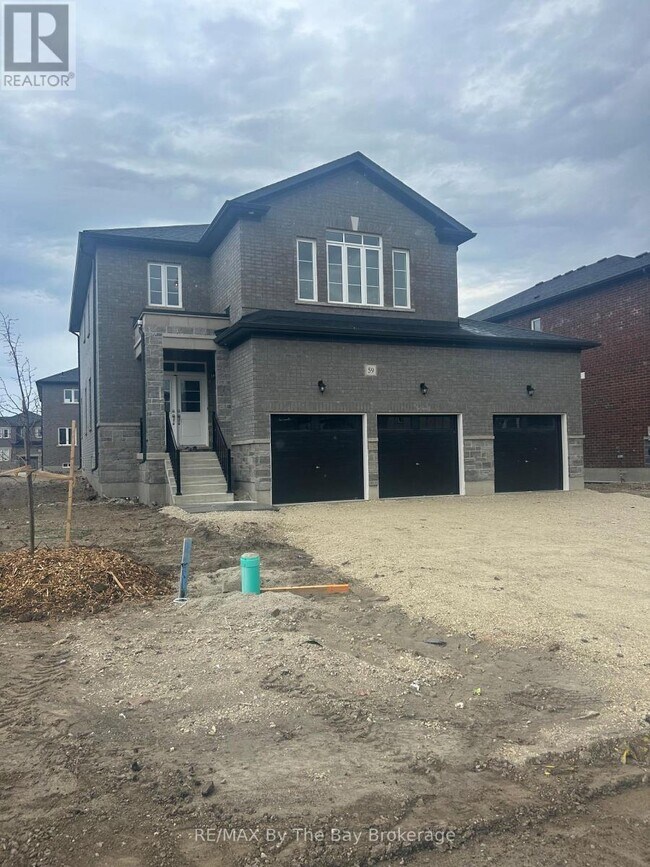 59 Amber Dr