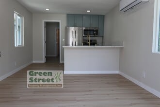3851 Menlo Ave in San Diego, CA - Building Photo - Building Photo