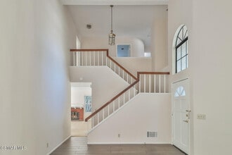 2155 Meadow Brook Ct in Thousand Oaks, CA - Building Photo - Building Photo