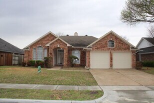 6213 Covington Dr in Rowlett, TX - Building Photo