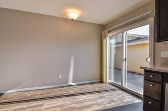 Greentree Fountain Apartments in Chula Vista, CA - Building Photo - Interior Photo