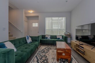 8335 Nelson St in Mission, BC - Building Photo - Building Photo