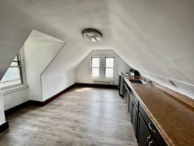 357 Levick St, Unit 3 photo'