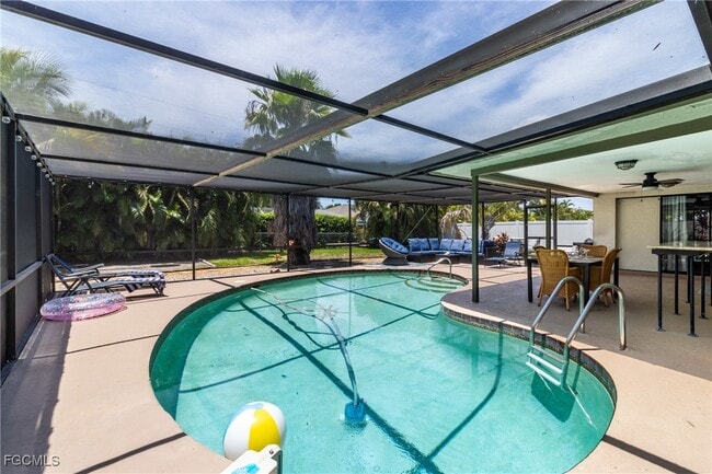 property at 542 SE 33rd Terrace