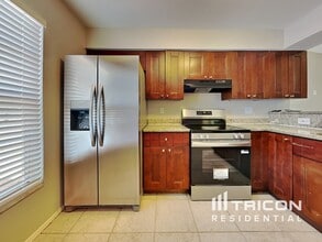 11511 Blackbark Dr in Riverview, FL - Building Photo - Building Photo