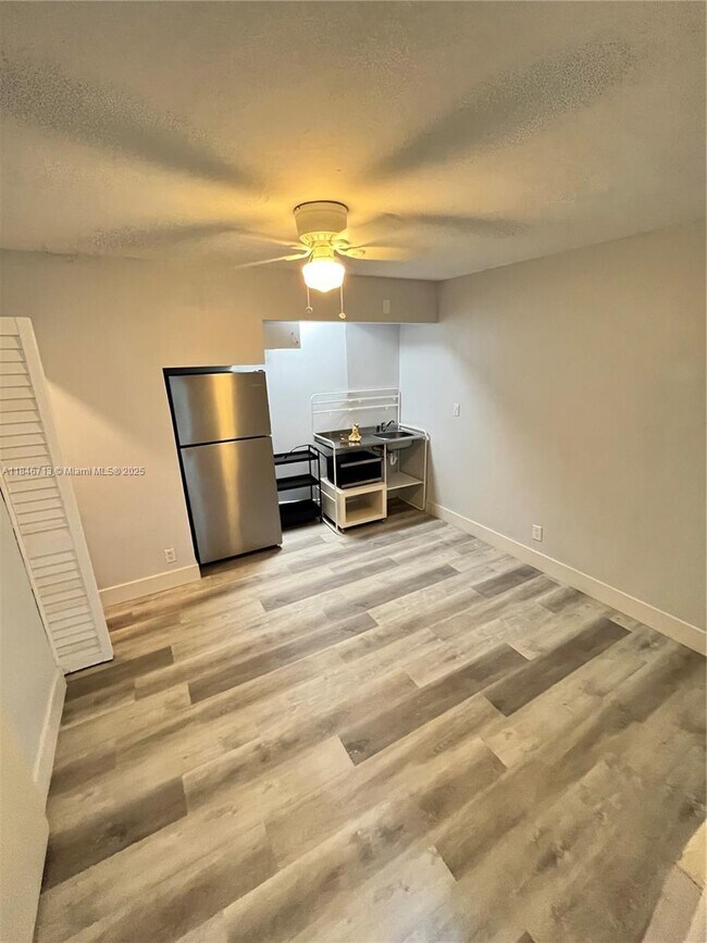 1016 NE 17th Ave in Fort Lauderdale, FL - Building Photo - Building Photo