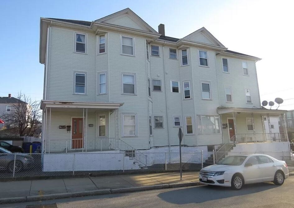 3 Edgemond St-Unit -3W in Fall River, MA - Building Photo