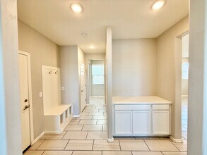 6803 N 88th Dr in Glendale, AZ - Building Photo - Building Photo