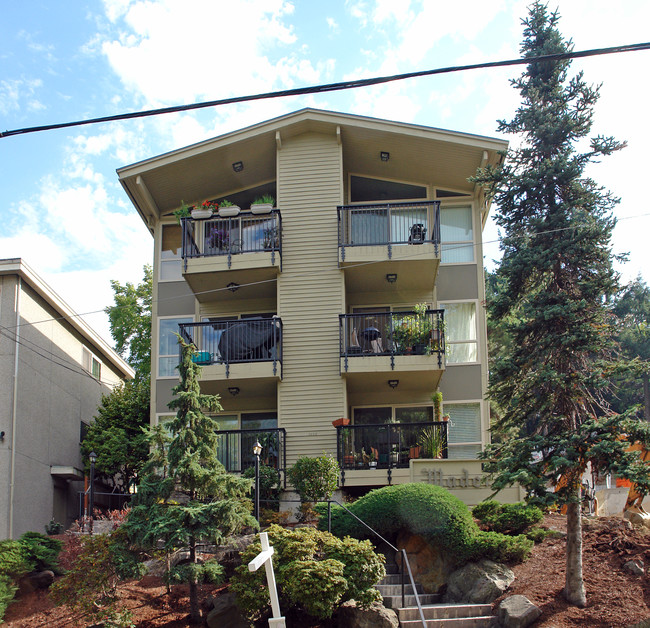 3608 14th Ave W in Seattle, WA - Foto de edificio - Building Photo