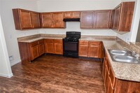 1002 Cascadera Ct in Richmond, TX - Building Photo - Building Photo