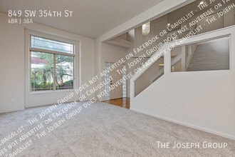 849 SW 354th St in Federal Way, WA - Foto de edificio - Building Photo