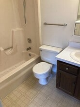 49 Woodland Dr in Vero Beach, FL - Building Photo - Building Photo