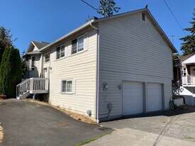 2106 N 155th St in Shoreline, WA - Building Photo