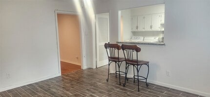 12913 Trail Hollow Dr in Houston, TX - Building Photo - Building Photo