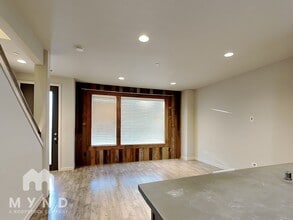 118 N 43rd Pl in Ridgefield, WA - Foto de edificio - Building Photo