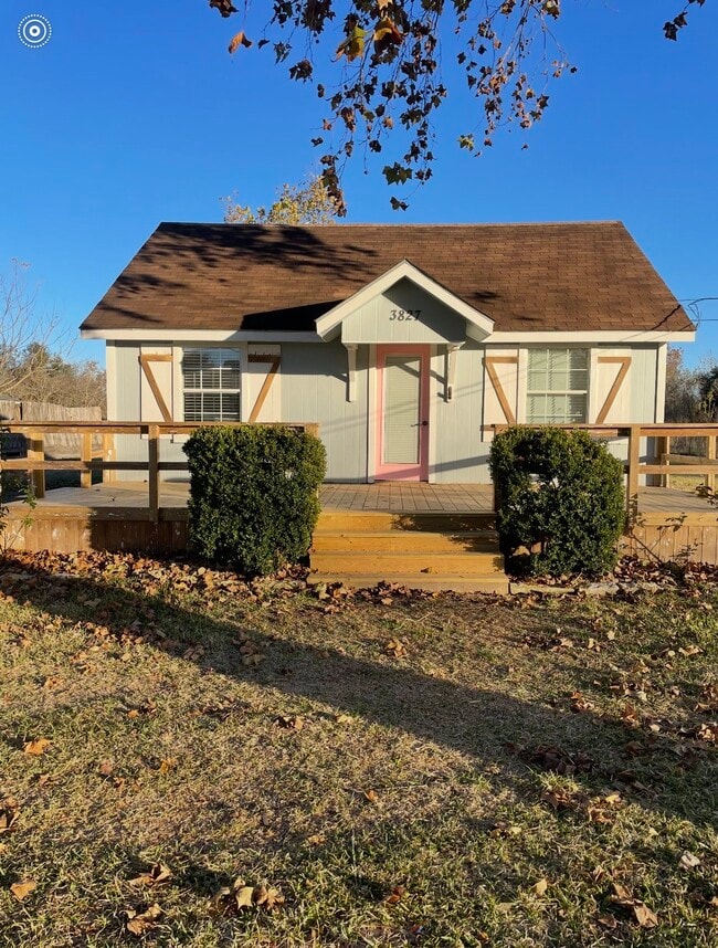 property at 3827 S Tower Rd
