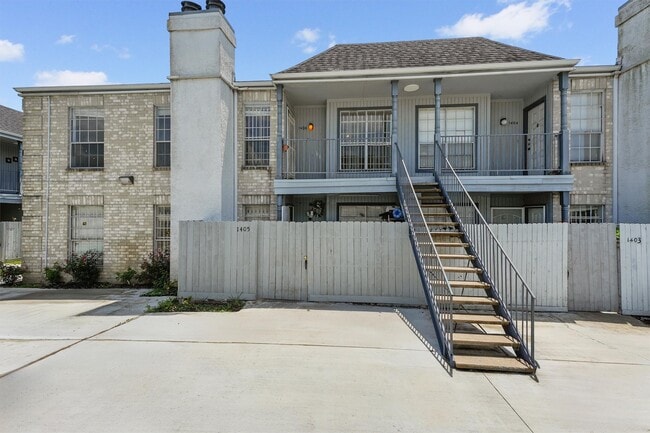 property at 6606 De Moss Dr