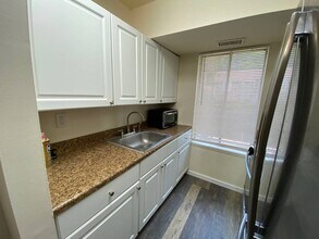 50 Gibbs Rd, Unit $1800 - 1 Bedroom Apartme in Coram, NY - Building Photo - Building Photo