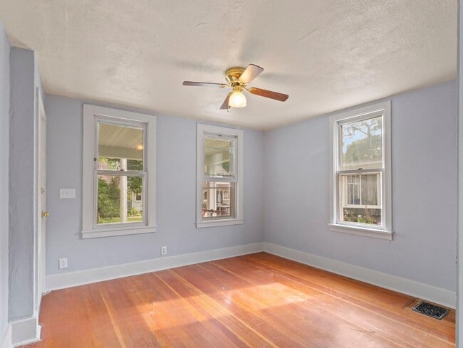 930 E Dayton St in Madison, WI - Building Photo - Building Photo