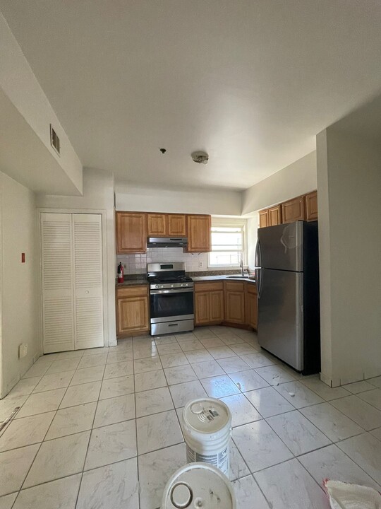 103 Cutler St, Unit 2 in Newark, NJ - Building Photo