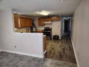 804 Lazy Ln in Conroe, TX - Foto de edificio - Building Photo