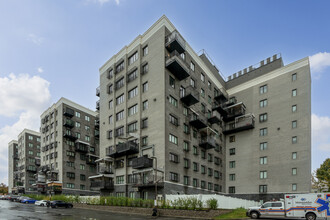 Pinnacle Condominiums in Brooklyn, NY - Building Photo - Building Photo