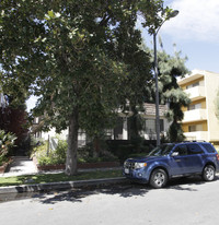 4459 Ventura Canyon Ave Apartments