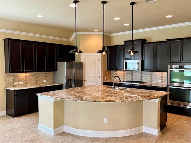 8712 Vantage Point Dr in Austin, TX - Building Photo - Building Photo