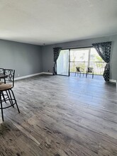 525 Dotterel Rd in Delray Beach, FL - Foto de edificio - Building Photo
