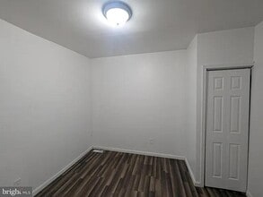 430 S Smallwood St in Baltimore, MD - Building Photo - Building Photo