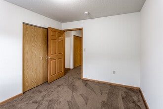 Swisshelm Village Apartments in St. Cloud, MN - Foto de edificio - Interior Photo