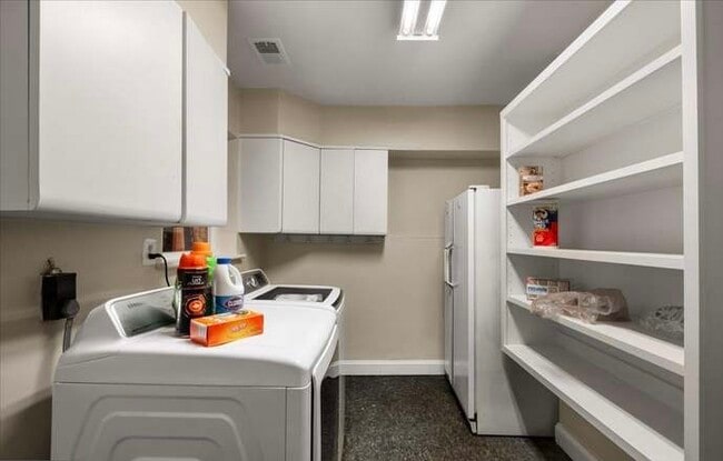 654 S Lincoln St, Unit 654 S in Denver, CO - Foto de edificio - Building Photo